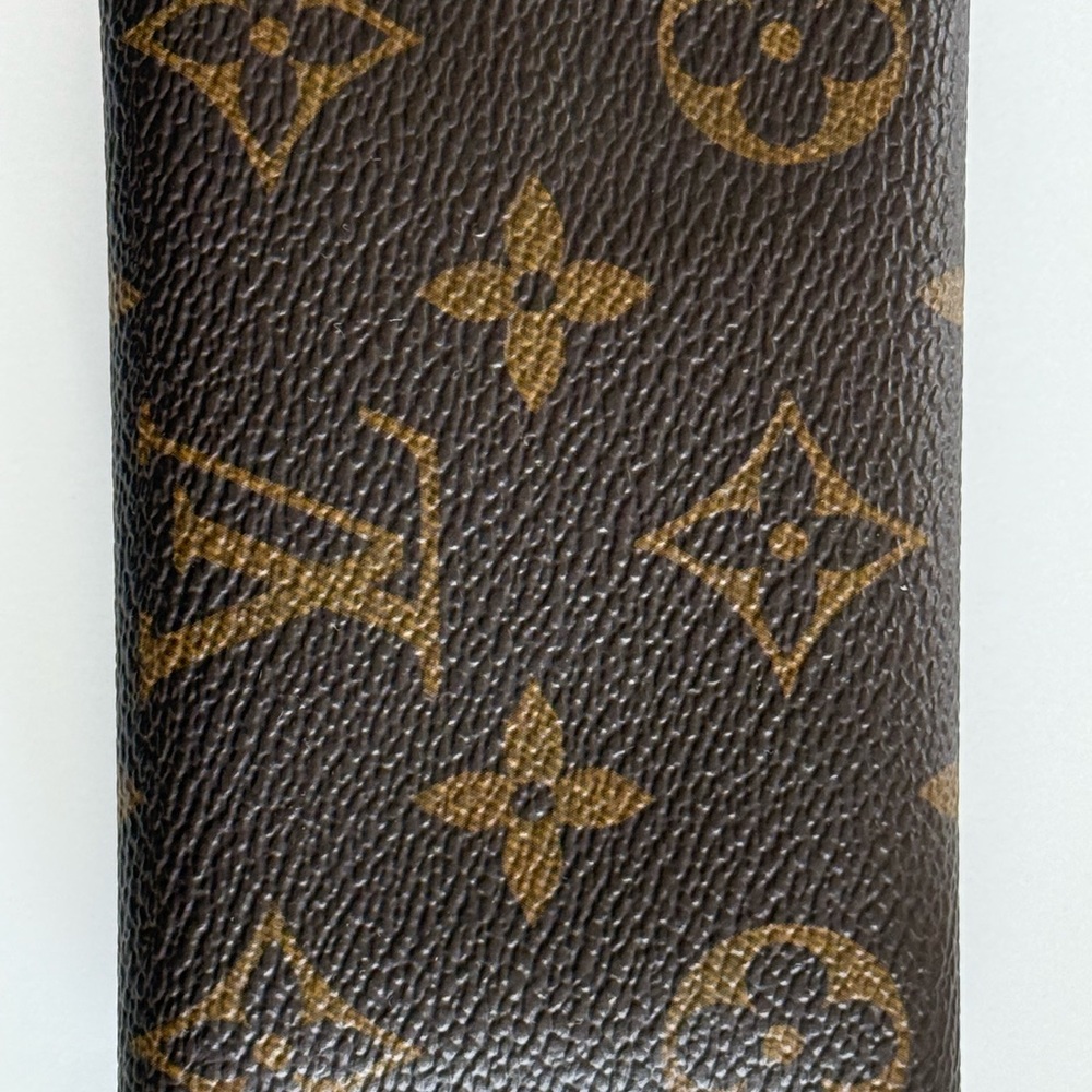 Louis Vuitton Six Key Ring Holder- Authentic, Excellent Condition - Picture 2 of 14